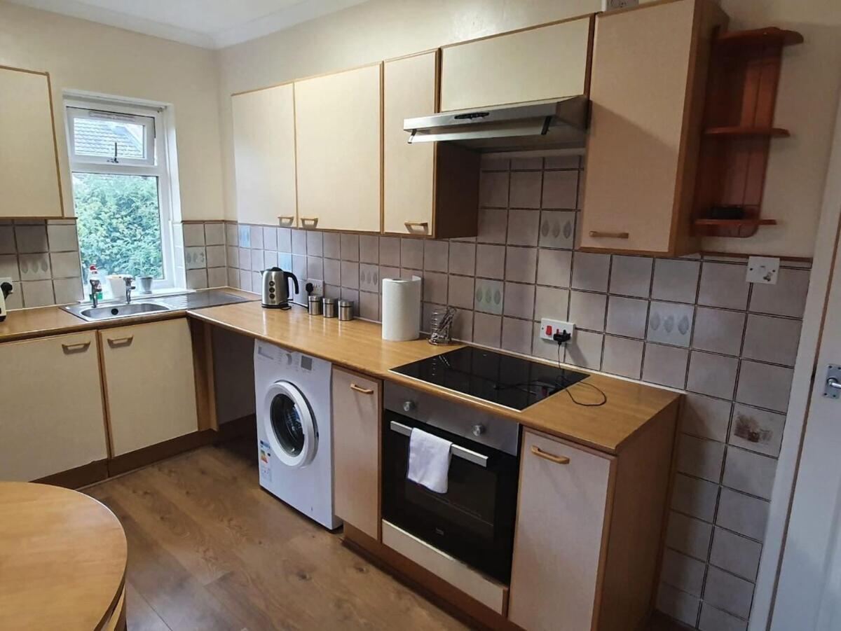 Sav Apartments Watford วัตฟอร์ด ห้อง รูปภาพ
