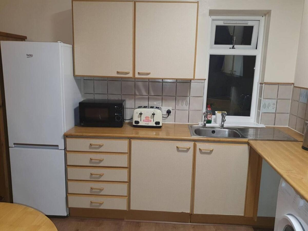 Sav Apartments Watford วัตฟอร์ด ห้อง รูปภาพ