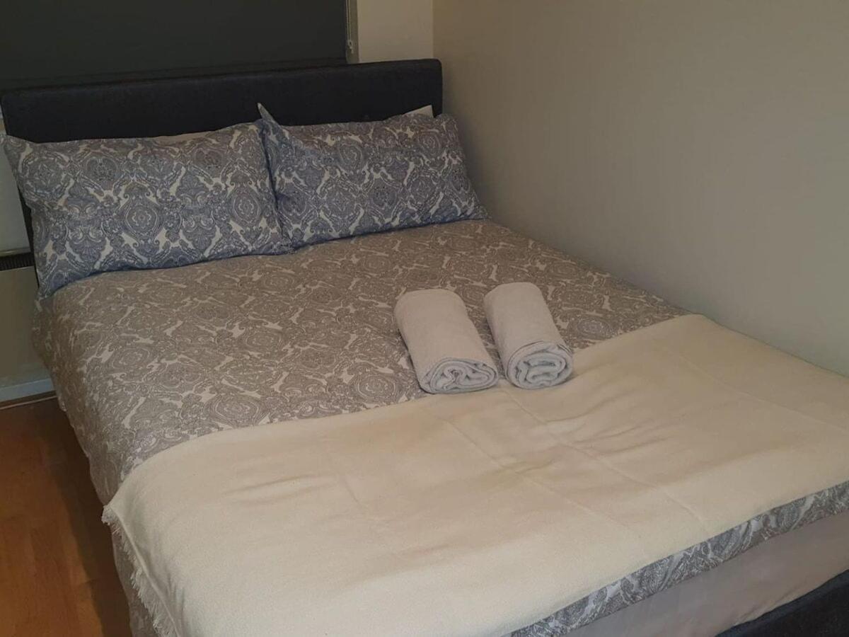 Sav Apartments Watford วัตฟอร์ด ห้อง รูปภาพ