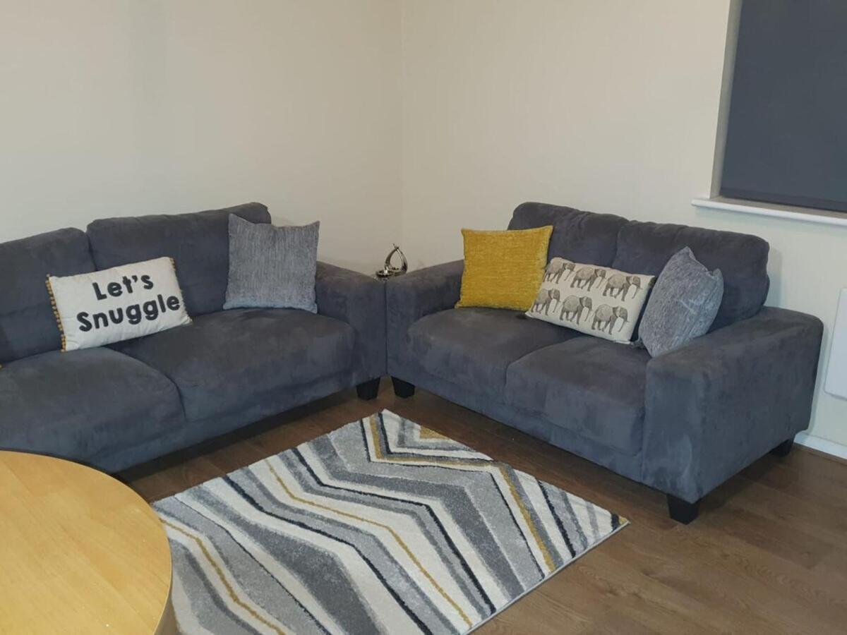 Sav Apartments Watford วัตฟอร์ด ห้อง รูปภาพ